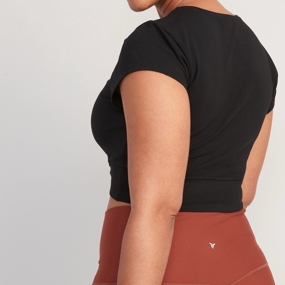 NWT Old Navy Short Sleeve Crossover Cropped Top Black Jack - Picture 5 of 10